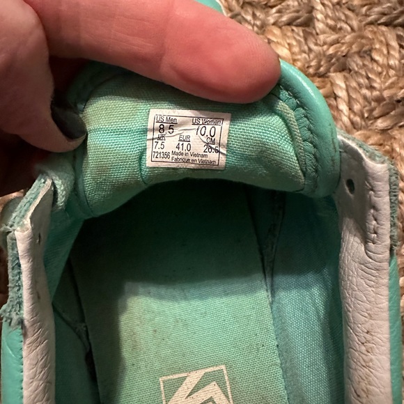 Turquoise leather Vans women’s size 10 - Picture 3 of 6